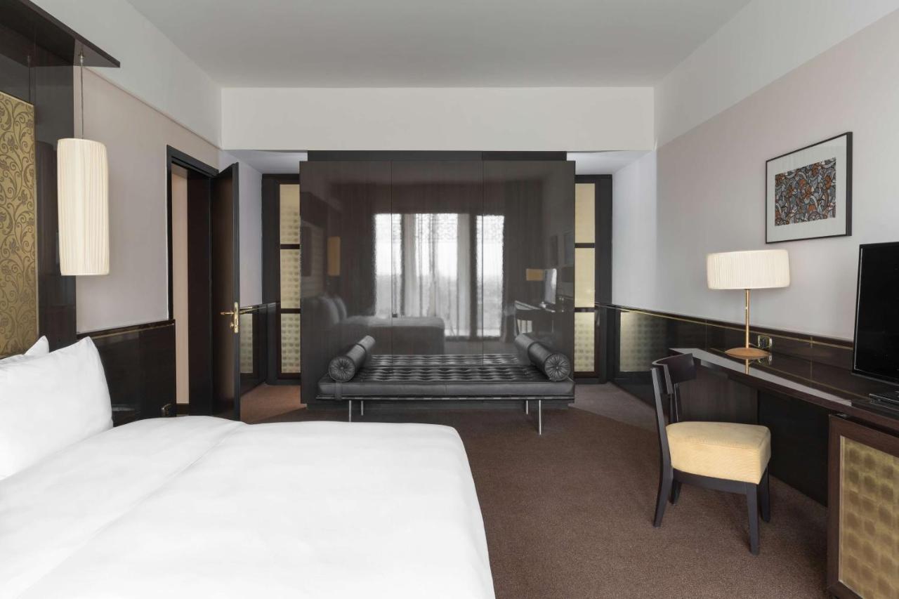 Radisson Blu Hotel N'Djamena Ngoại thất bức ảnh