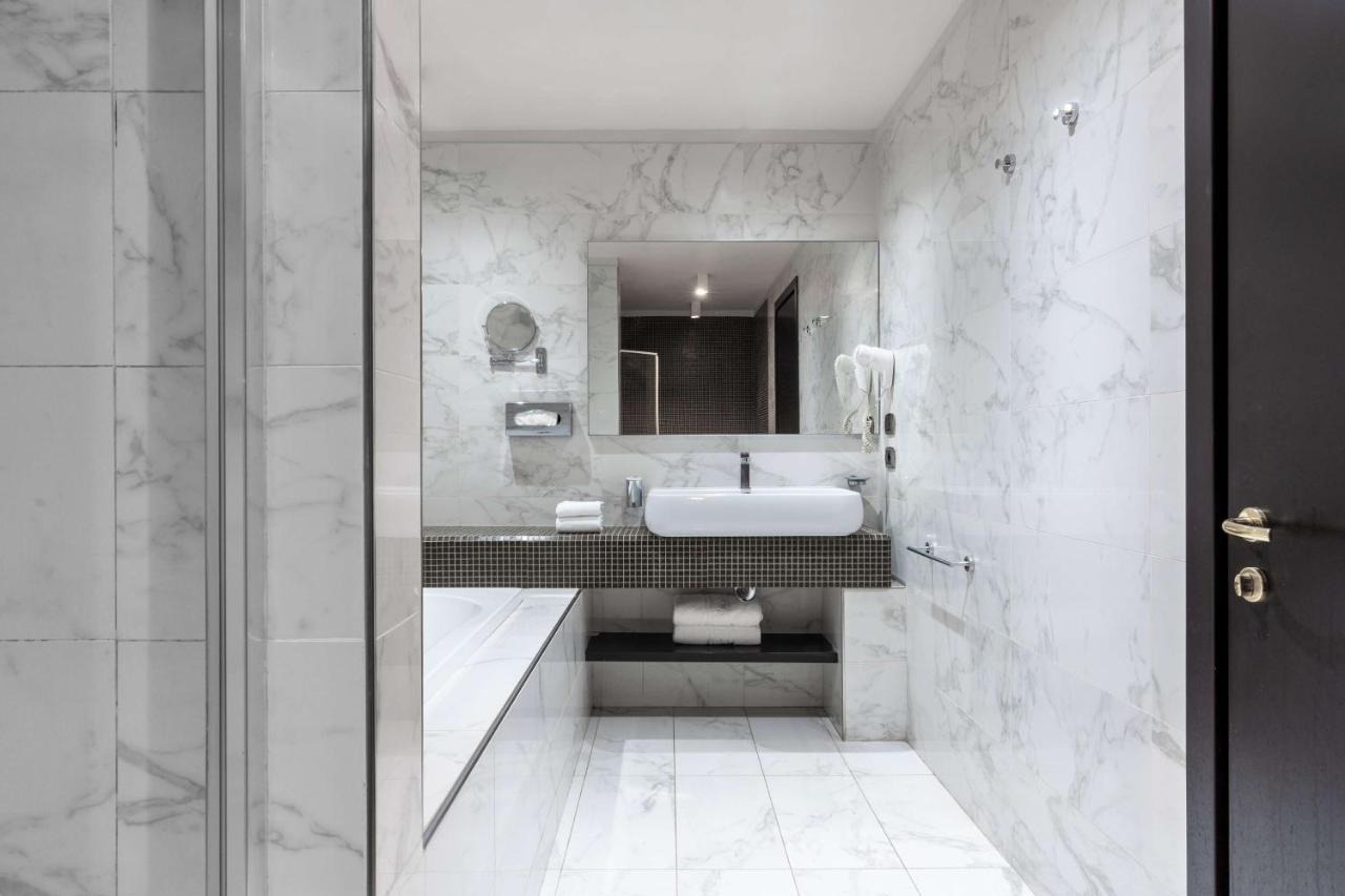 Radisson Blu Hotel N'Djamena Ngoại thất bức ảnh