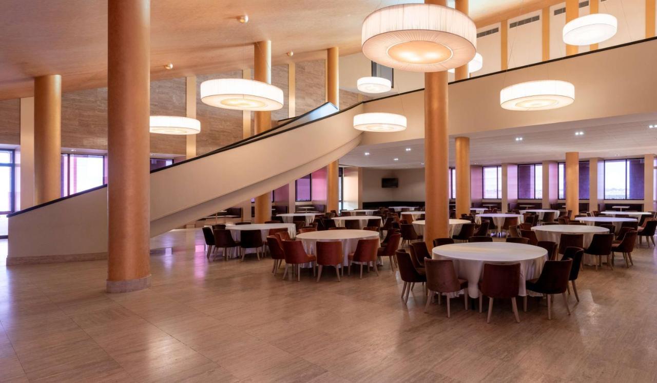 Radisson Blu Hotel N'Djamena Ngoại thất bức ảnh
