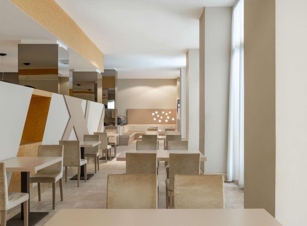 Radisson Blu Hotel N'Djamena Ngoại thất bức ảnh